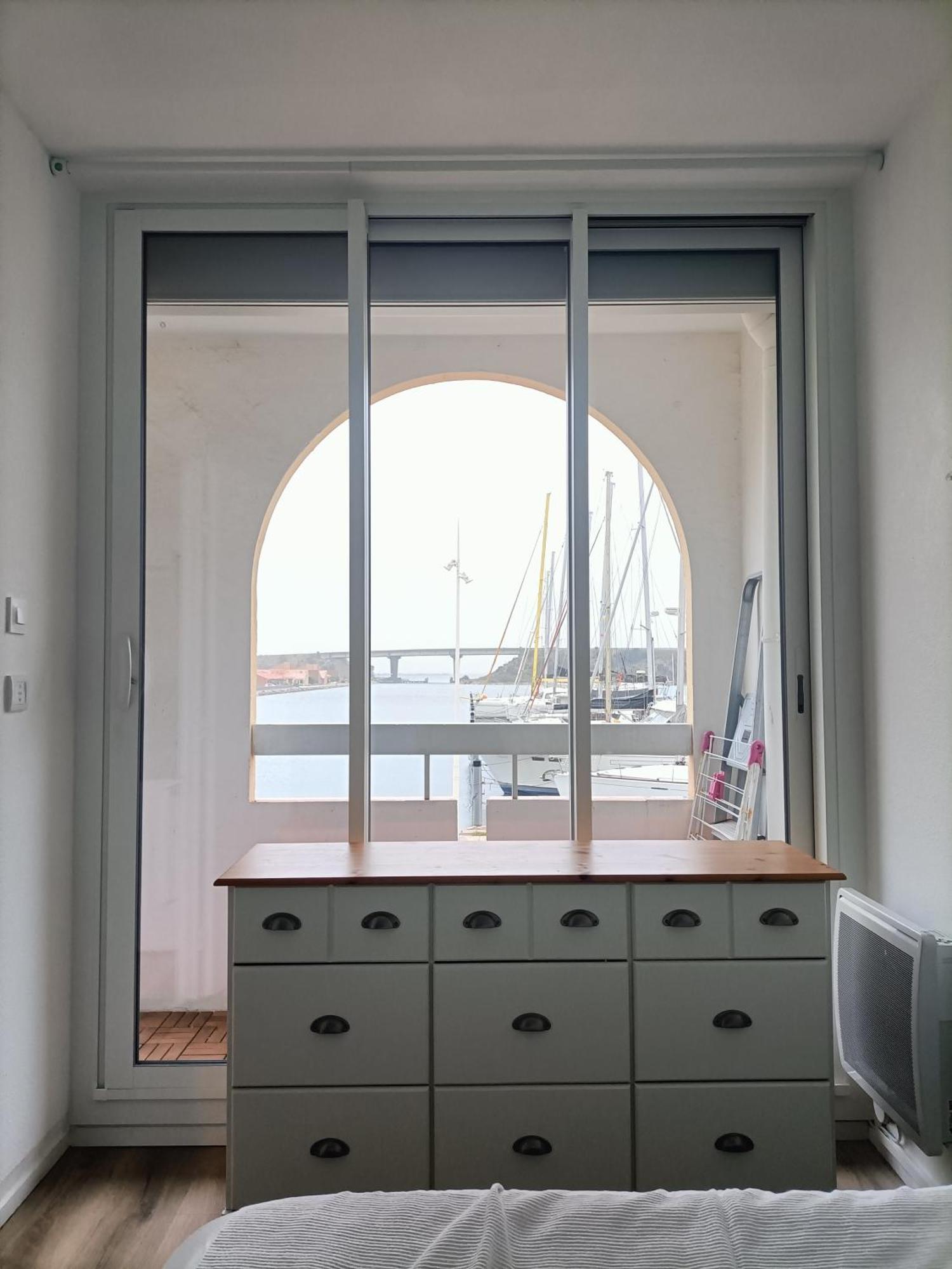 לאוקאט T2 Cabine Avec Tres Belle Vue Sur Le Port De Plaisance מראה חיצוני תמונה