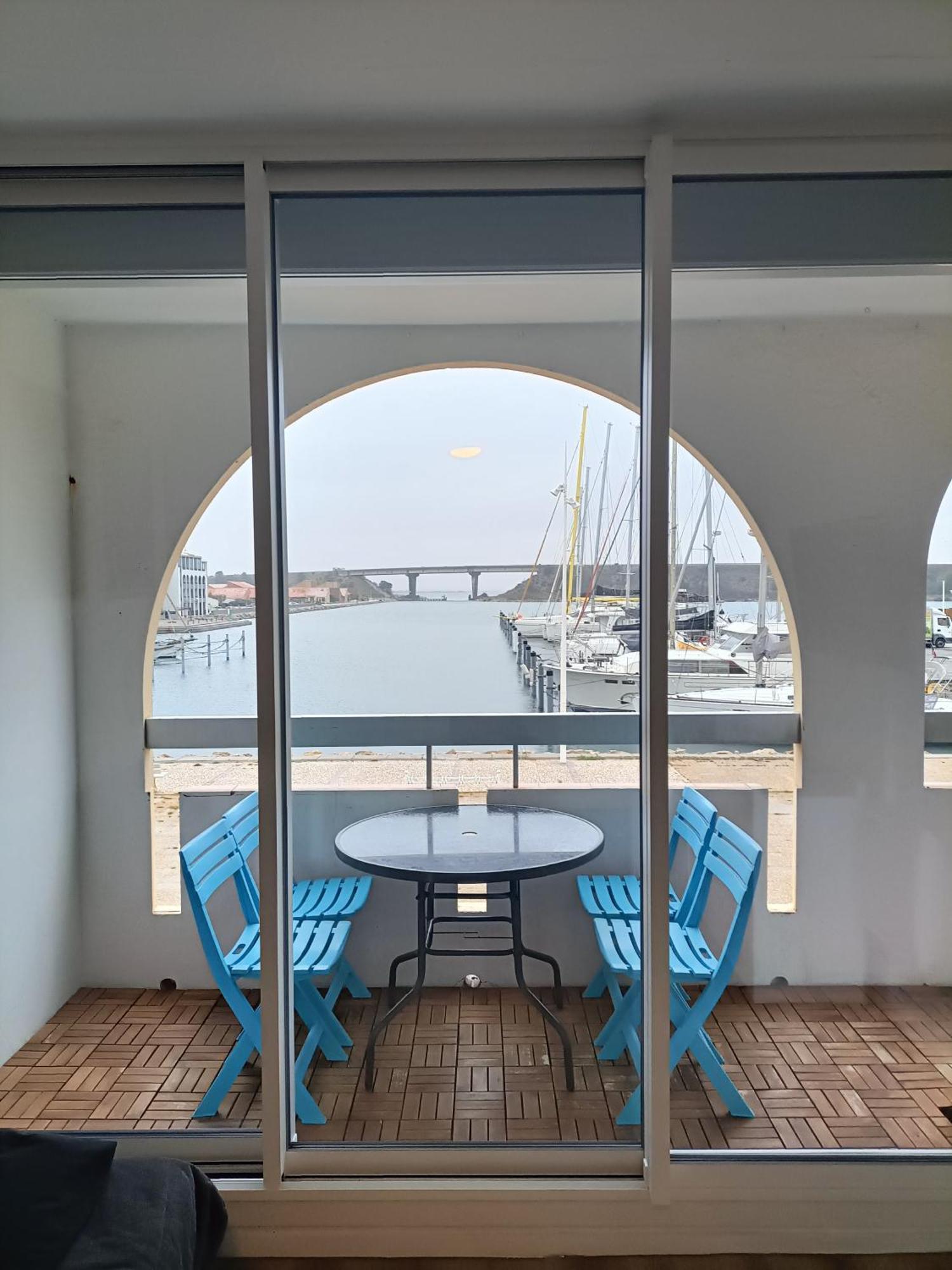 לאוקאט T2 Cabine Avec Tres Belle Vue Sur Le Port De Plaisance מראה חיצוני תמונה