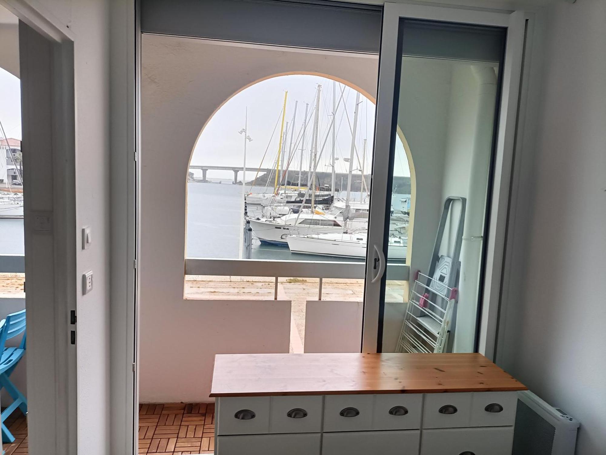 לאוקאט T2 Cabine Avec Tres Belle Vue Sur Le Port De Plaisance מראה חיצוני תמונה
